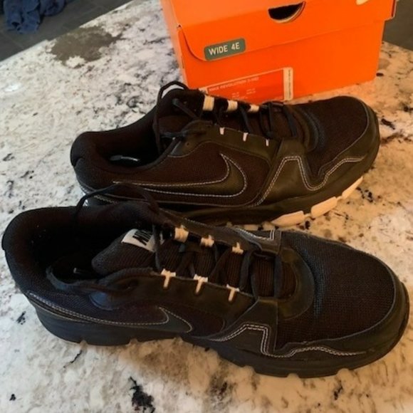 Nike Other - Nike Revolution 3 (4E) Wide Size 11